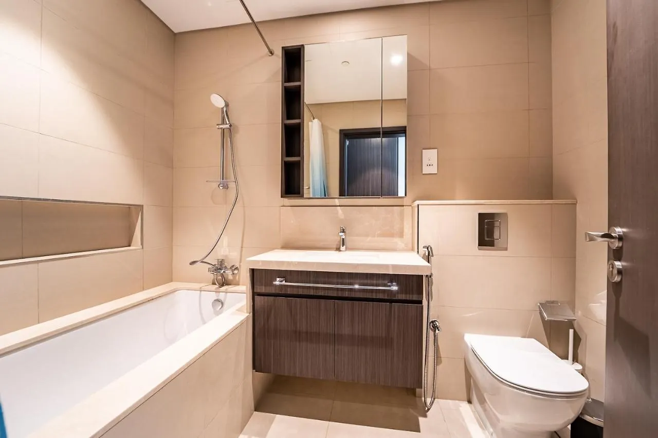 Luxury Staycation - Fancy Apartment Connected To Burj Khalifa Dubai