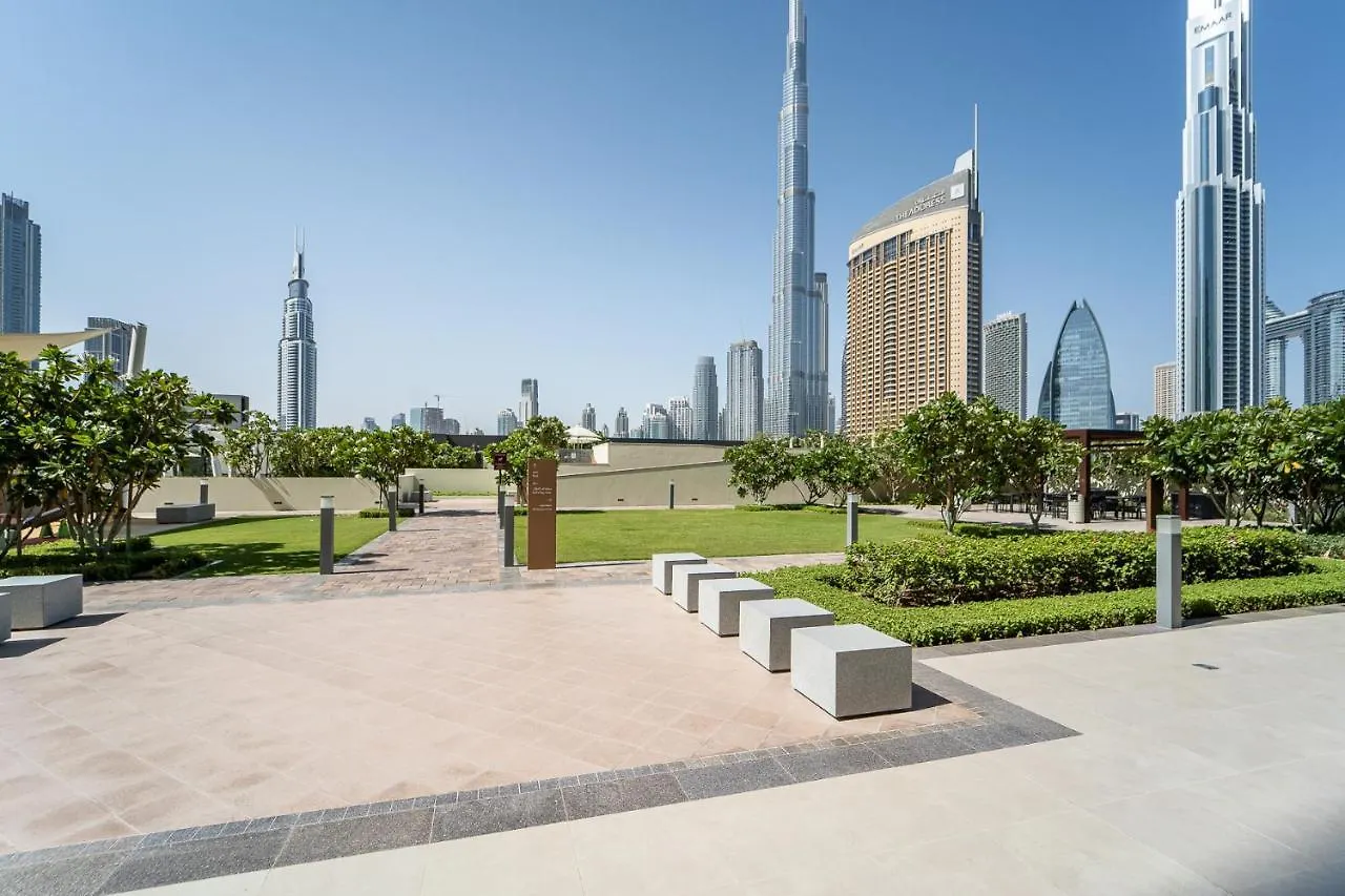 Luxury Staycation - Fancy Apartment Connected To Burj Khalifa Dubai